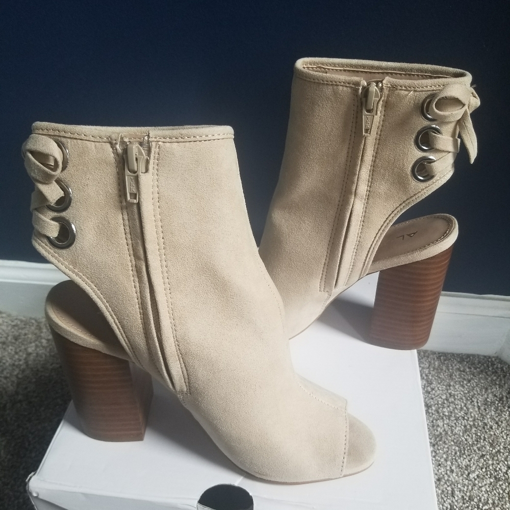 🥳🥳SALE🥳🥳Women's Shoes by Aldo